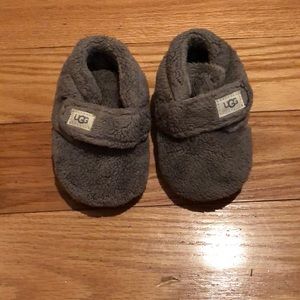 Ugg Baby Slippers/ Booties Grey Size Shoe Size Baby 4/5